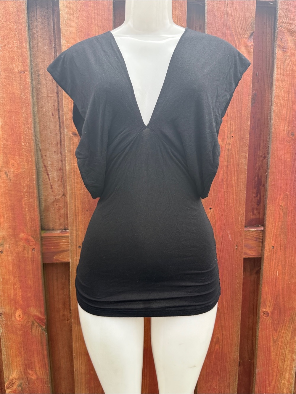 PattyBoutik Black Deep V-Neck Cap Sleeve Tank Size M